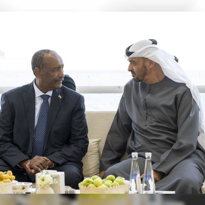 محمد بن زايد للبرهان: الإمارات تدعم مبادرات إنهاء الأزمة في السودان