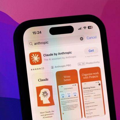 "أنثروبيك" تحظر وصول OpenAI إلى واجهة Claude بعد انتهاك شروط الاستخدام