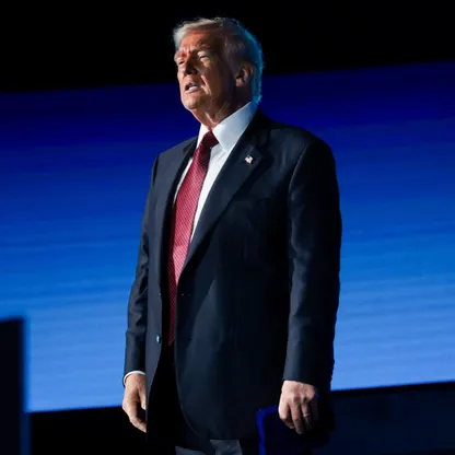 الرئيس الأميركي يلمح إلى خطة محتملة لنزع السلاح النووي مع روسيا والصين