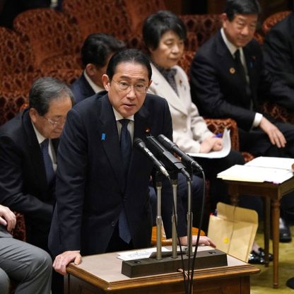 كوريا الشمالية: رئيس وزراء اليابان طلب عقد قمة مع كيم جونج أون