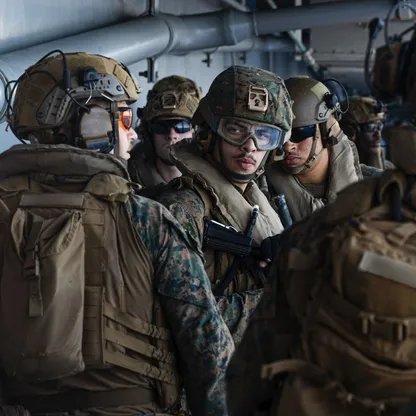 مع التلويح بهجوم بري على إيران.. الحشد الأميركي في الشرق الأوسط يتخطى 50 ألف جندي