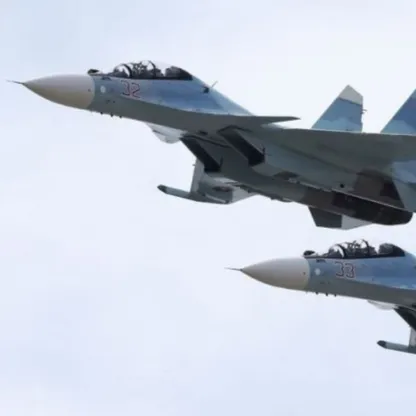 للمرة الأولى.. تسليح المقاتلة الروسية بعيدة المدى Su-30 بقنابل انزلاقية إيرانية
