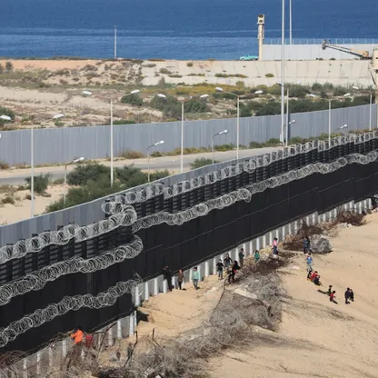 وزير إسرائيلي يتهم مصر بمد "حماس" بالذخيرة.. والقاهرة: تصريحات تحريضية