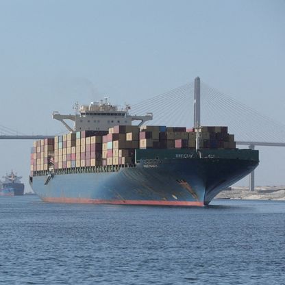 رئيس قناة السويس لـ"الشرق": مرور السفن تراجع 34% بسبب التوتر في البحر الأحمر