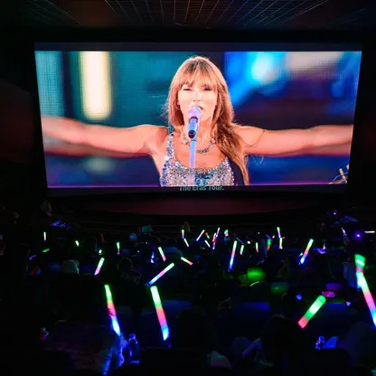 تايلور سويفت تعود إلى صالات السينما بـRelease Party of a Showgirl