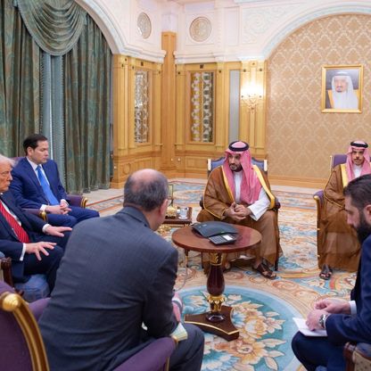 بمشاركة ولي العهد السعودي.. ترمب يلتقي الشرع في الرياض