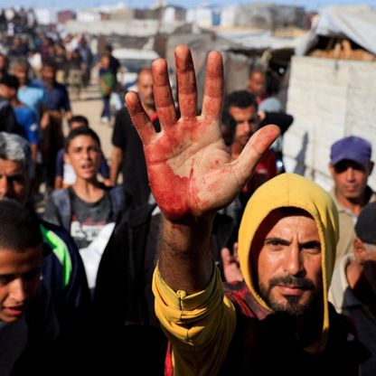 "فوضى وإطلاق نار".. إسرائيل تقتل فلسطينيين بالقرب من مقار توزيع المساعدات في غزة