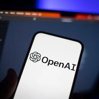 أبل تجدد محادثاتها مع OpenAI لتقديم مزايا الذكاء الاصطناعي على "آيفون"