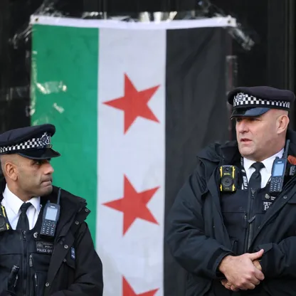 بريطانيا ترفع "هيئة تحرير الشام" من قائمة الإرهاب: يعزز التنسيق مع سوريا
