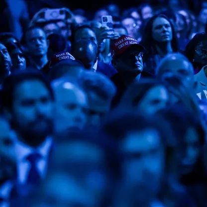 "ملف إبستين" وـ"أميركا أولاً" يدفعان "ماجا" إلى مواجهة علنية مع ترمب