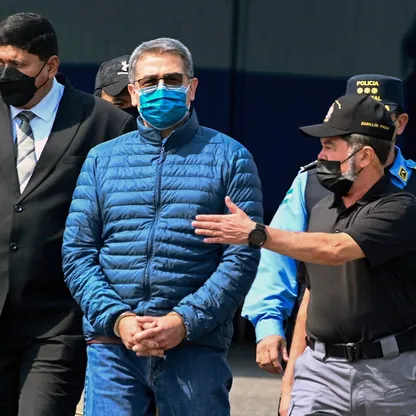 إطلاق سراح رئيس هندوراس السابق من سجن أميركي بعد عفو من ترمب