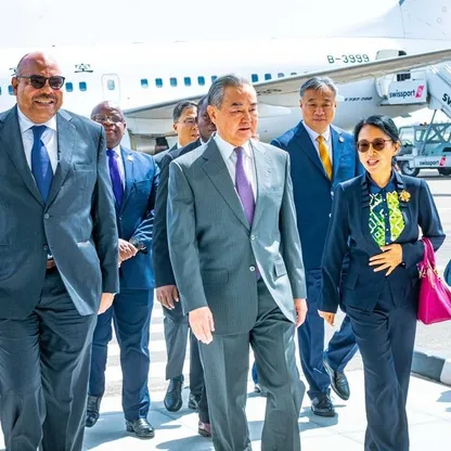 وزير الخارجية الصيني يؤجل زيارته إلى الصومال ويصل لتنزانيا