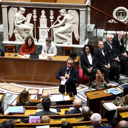 البرلمان الفرنسي يرفض ميزانية 2026 بالإجماع ولوكورنو ينتقد "المعارضة المتطرفة"