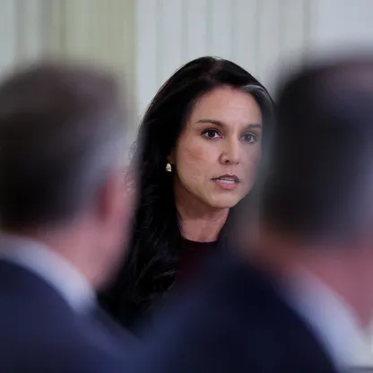 ترمب يكشف عن "اختلافات" مع مديرة الاستخبارات جابارد بشأن إيران