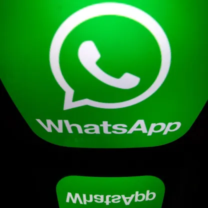 "واتساب" تختبر ميزة نقل الملفات بين المستخدمين دون رقم الهاتف