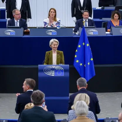 طموحات ترمب بشأن جرينلاند تهدد بتجميد اتفاق التجارة الأوروبي الأميركي