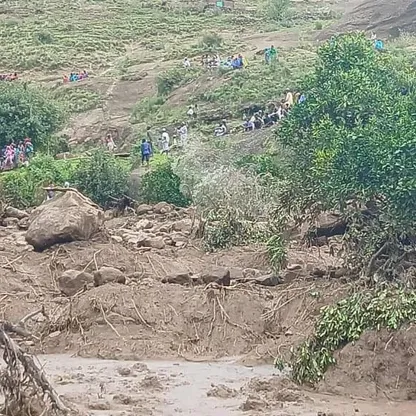 السودان.. رئيس الوزراء يناشد منظمات الإغاثة بعد انهيار أرضي في ترسين