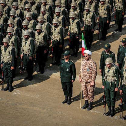 الحرس الثوري والقوات المسلحة.. لماذا تمتلك إيران جيشين؟