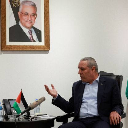حسين الشيخ يعلن أولويات السلطة الفلسطينية: وقف الحرب وعملية سياسية لحل الدولتين