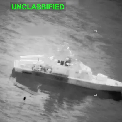 البنتاجون يبدأ حملة لإعادة فتح مضيق هرمز بنشر مقاتلات ومروحيات جديدة بمسرح العمليات