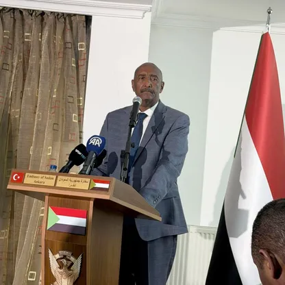 البرهان لترمب: السودان ملتزم بجهود السلام ومستعد للعمل مع جميع الأطراف