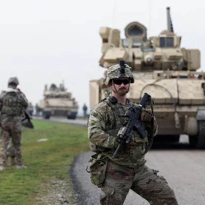 سوريا.. إصابة جنود أميركيين وسوريين بعد تعرض دورية أمنية لإطلاق نار