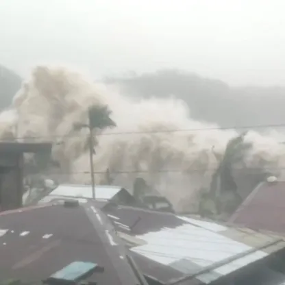 إجلاء مليون شخص مع اجتياح إعصار "فونج وونج" للفلبين