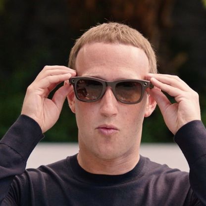 ميتا تطور تقنية جديدة لقراءة بصمة الوجه على نظارات Ray-Ban Meta