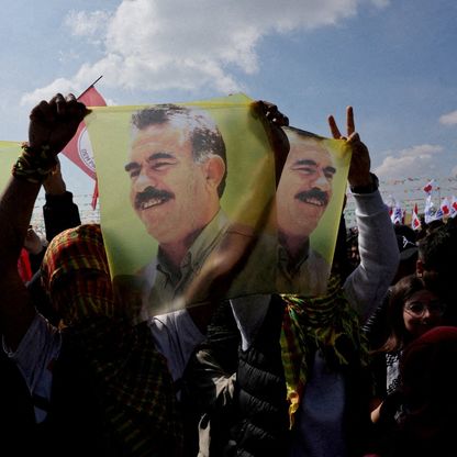 حزب العمال الكردستاني يعلن حل نفسه بعد عقود من الصراع مع تركيا