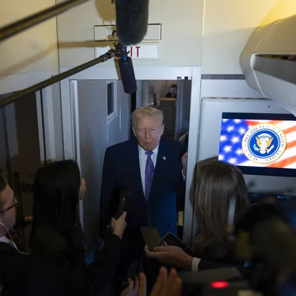 ترمب يتحدث عن "فرصة جيدة" لاتفاق ينهي حرب أوكرانيا.. وزيلينسكي يطالب بضمان السيادة