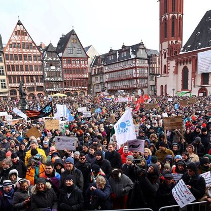 عشرات الآلاف يتظاهرون ضد "اليمين المتطرف" في ألمانيا