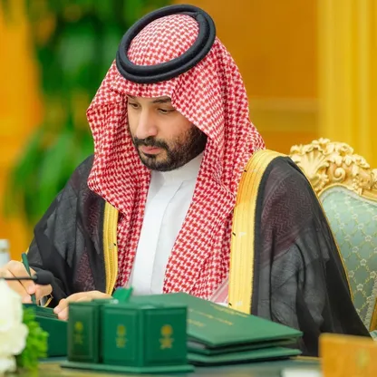 ولي العهد السعودي والرئيس الإيراني يبحثان هاتفياً تطورات المنطقة