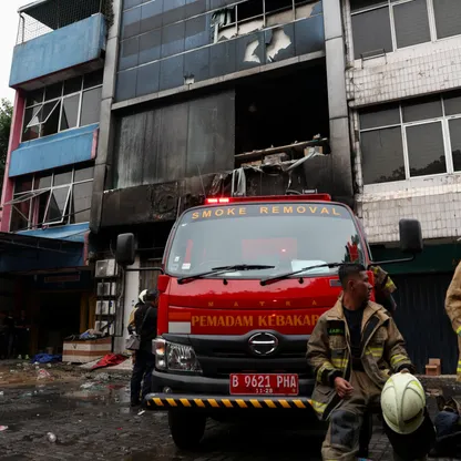 ضحايا في حريق مبنى من 7 طوابق في إندونيسيا