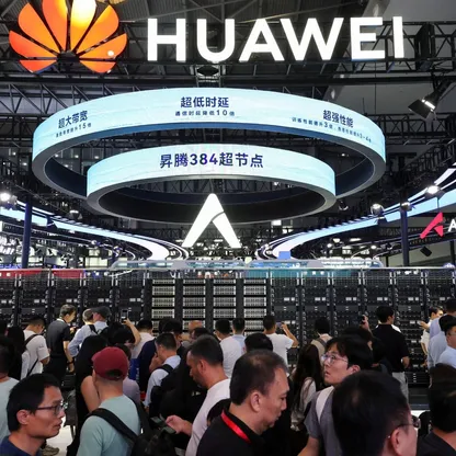 هواوي ترسخ مكانتها في سوق الذكاء الاصطناعي بوحدة متخصصة في النماذج الأساسية