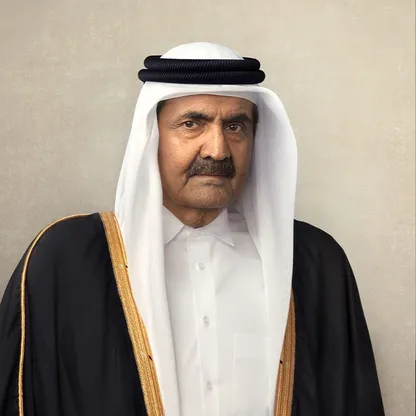 حمد بن خليفة آل ثاني.. محطات في مسيرة أمير قطر السابق