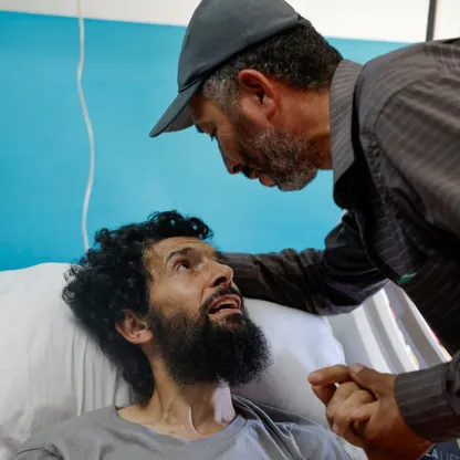 تقرير حكومي إسرائيلي: أسرى فلسطينيون يتعرضون للتجويع والضرب