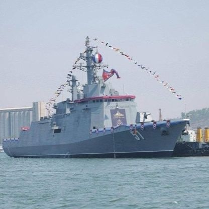 كوريا الشمالية تدشن فرقاطة يمكنها حمل 74 خلية إطلاق صاروخية