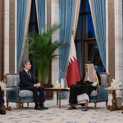 أمير قطر لبلينكن: خفض التصعيد في غزة ضروري لضمان استقرار المنطقة