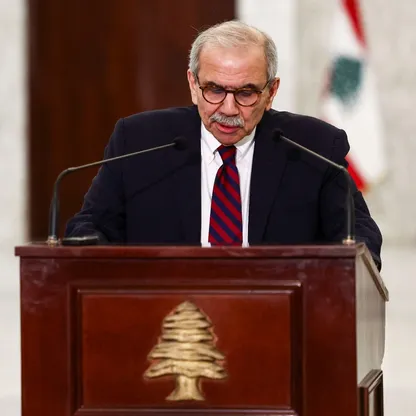 بعد تداول مقاطع من مقابلة تلفزيونية.. نواف سلام يوضح موقفه من التطبيع مع إسرائيل