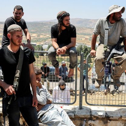 منظمة إسرائيلية: هجمات المستوطنين ضد الفلسطينيين "أكثر عنفاً" في 2023