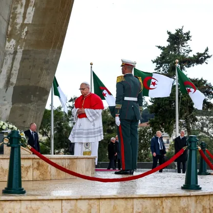 بشعار "السلام عليكم".. بابا الفاتيكان يزور الجزائر في مستهل جولة إفريقية