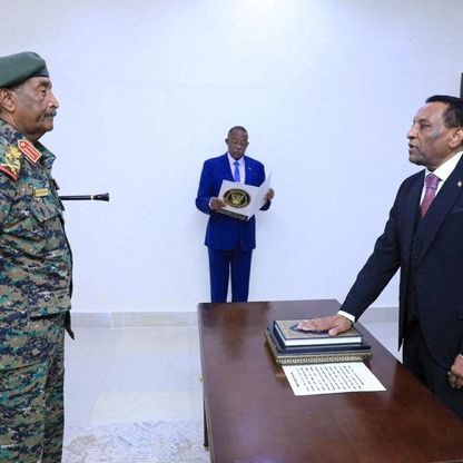 السودان.. لماذا يتعثّر تشكيل حكومة كامل إدريس؟
