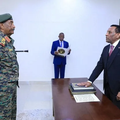 السودان.. لماذا يتعثّر تشكيل حكومة كامل إدريس؟