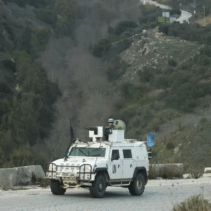 اليونيفيل: مسيرة إسرائيلية ألقت قنبلة قرب إحدى دورياتنا بجنوب لبنان ولا إصابات