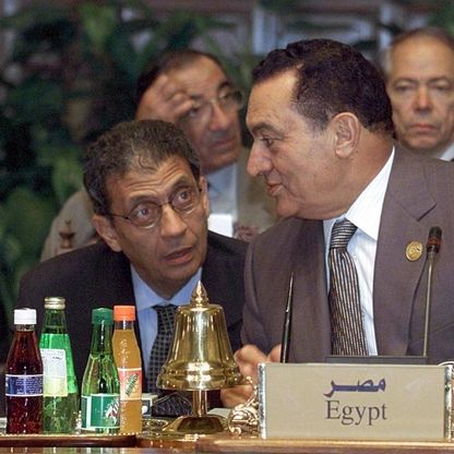 عمرو موسى: مبارك كان وطنياً جداً وليس بالسوء الذي صُوّر به