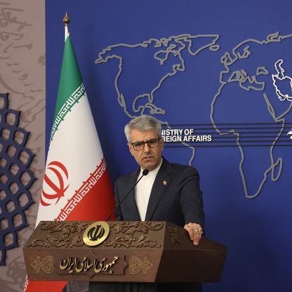 إيران تستبق المفاوضات مع الترويكا الأوروبية بمحادثات نووية مع روسيا والصين