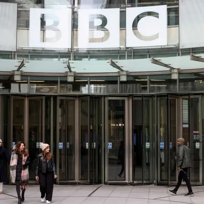 انتقادات تحرير خطاب لترمب وحرب غزة تدفعان مدير عام BBC إلى الاستقالة
