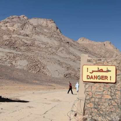 رغم مرور 6 عقود.. التجارب النووية الفرنسية في الجزائر حجر عثرة بين البلدين