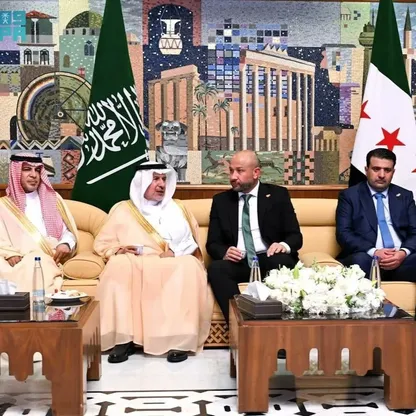 مركز الملك سلمان يدشن مشروعات إغاثية وطبية في سوريا.. والشرع: ركيزة في طريق التعافي