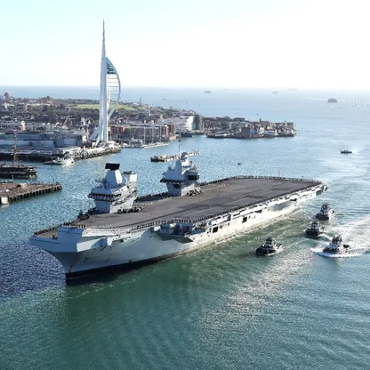 بريطانيا: أميركا بدأت استخدام قواعدنا لعمليات دفاعية ضد صواريخ إيران